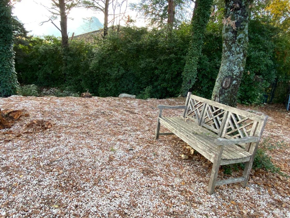 Plan d'Aups La Maison De Mado Et Sa Cabane Dans Les Arbres מראה חיצוני תמונה